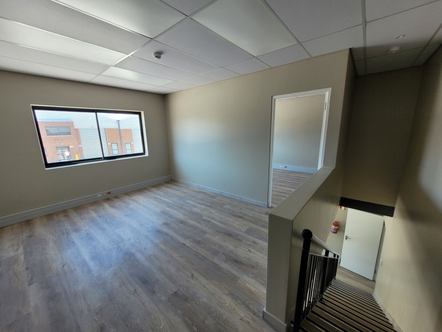 To Let commercial Property for Rent in Killarney Gardens Western Cape